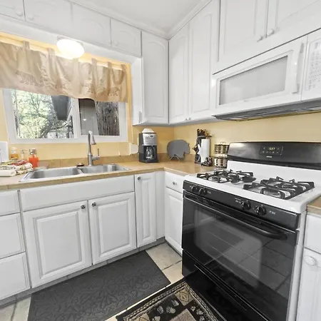 Irie'S Retreat - Perfect Location For Multi-Generational Groups! Sauna, Hot Tub, Jungle Gym!